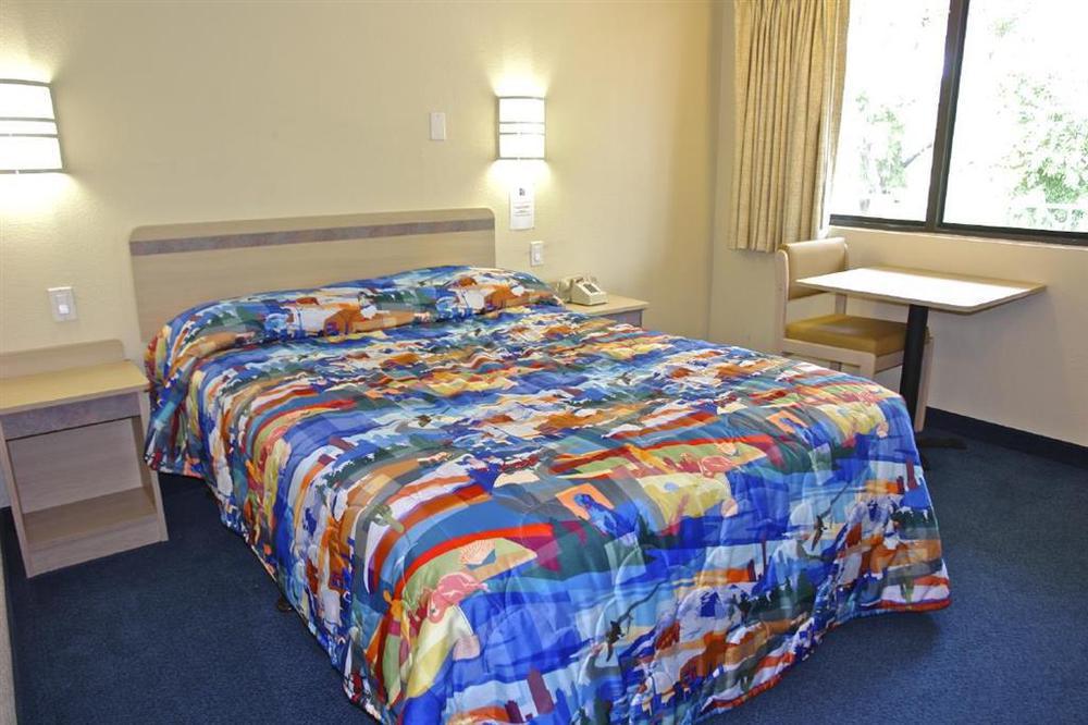 Motel 6-Janesville, Wi Номер фото